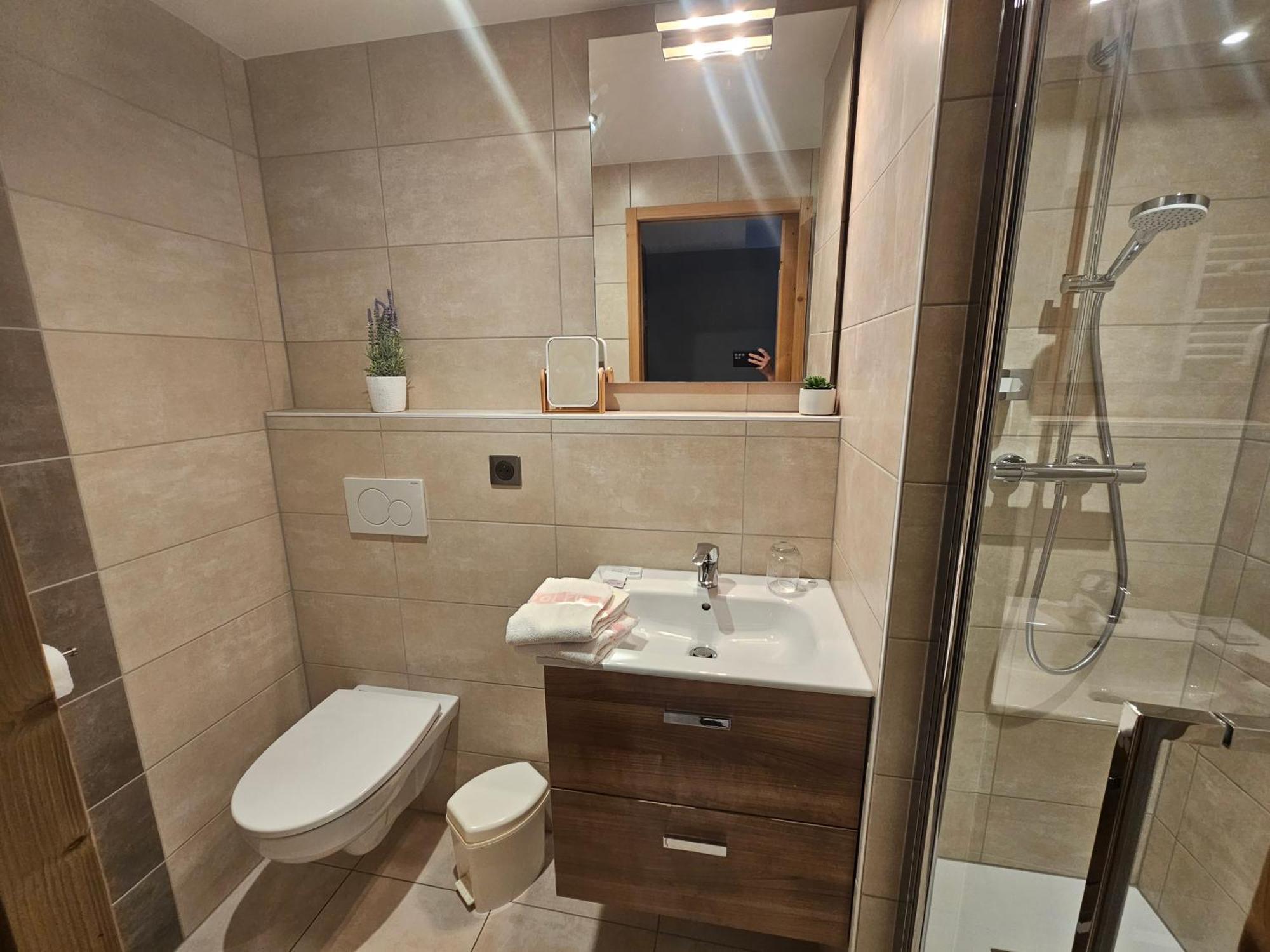 Hotel Plein Soleil Vacheresse Εξωτερικό φωτογραφία