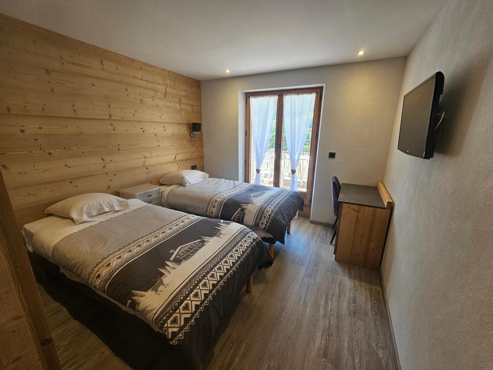 Hotel Plein Soleil Vacheresse Εξωτερικό φωτογραφία